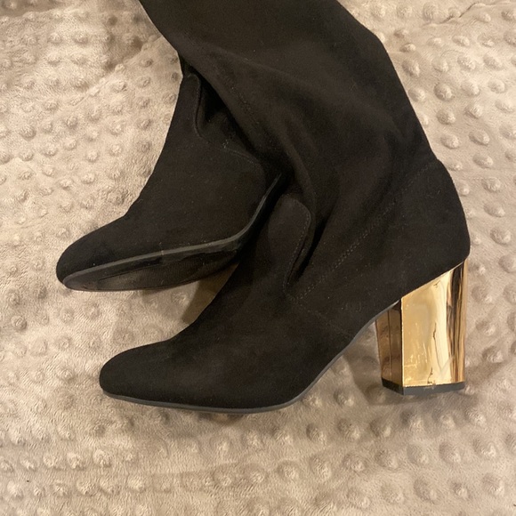 Black suede over the knee boots - Picture 4 of 11